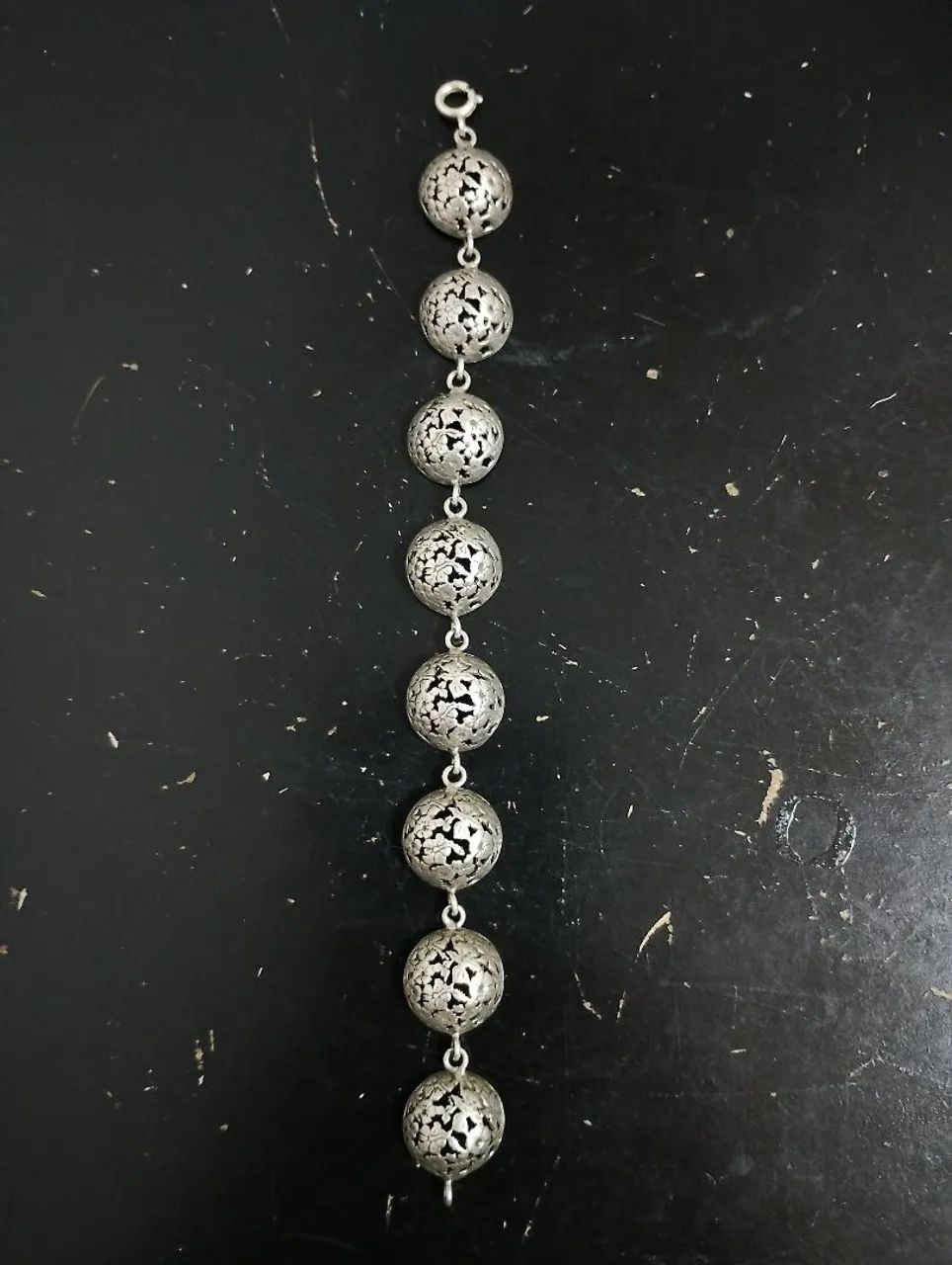 Pulseira Prata esferas vazadas 