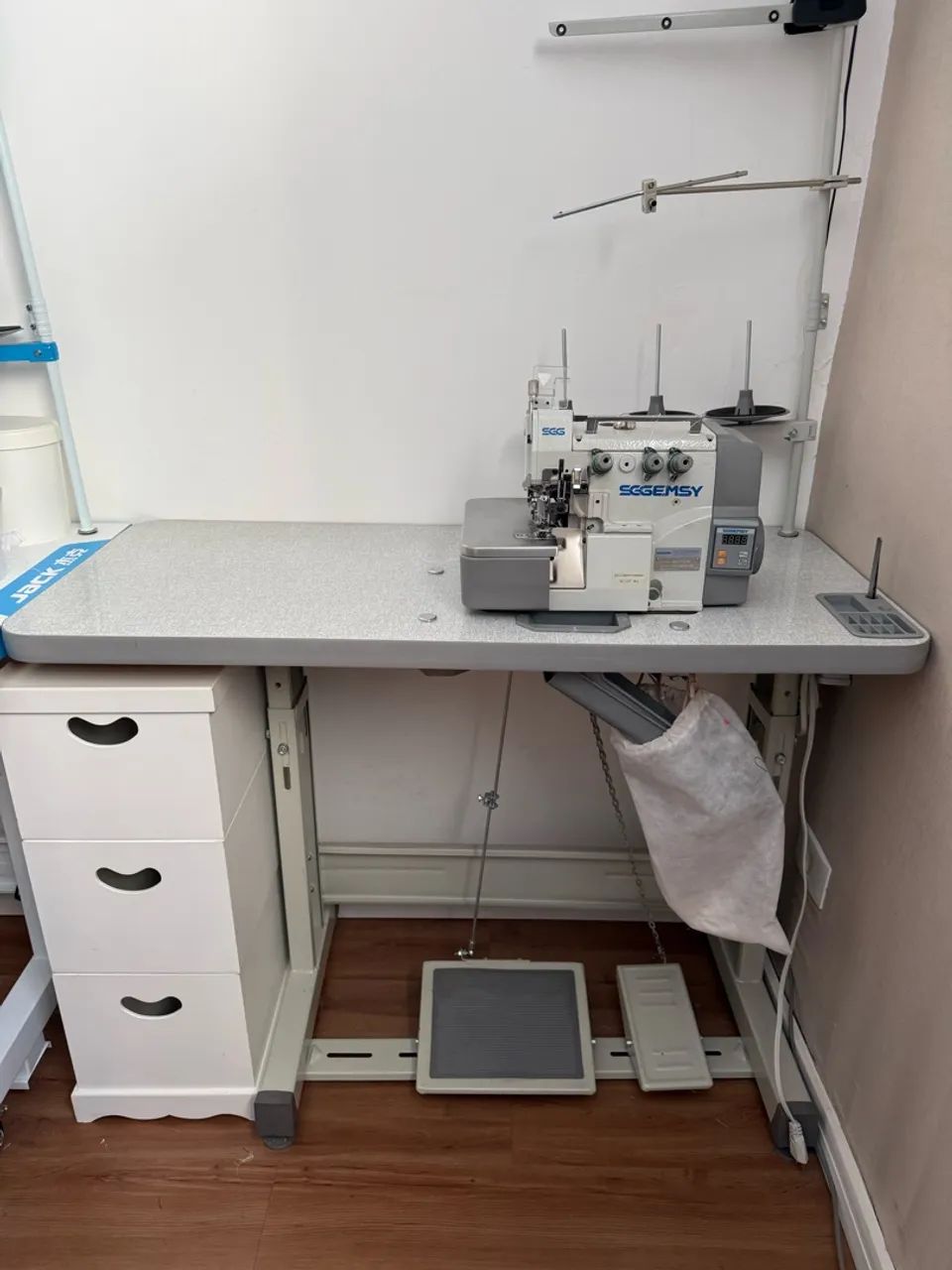 OVERLOCK ELETRÔNICA 3 FIOS - Foto 2