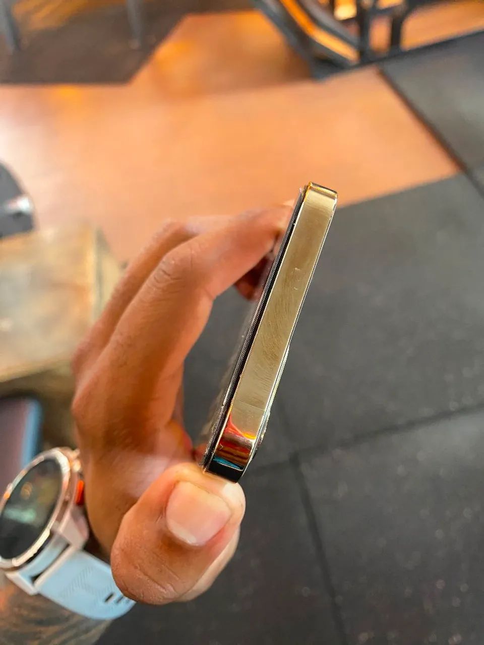 IPHONE 12 PRO GOLD - Foto 3