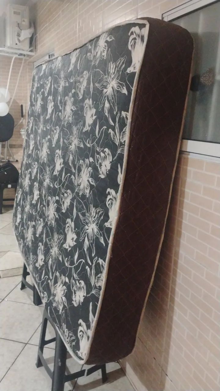 Cama Queen size box com colchão no precinho  - Foto 4