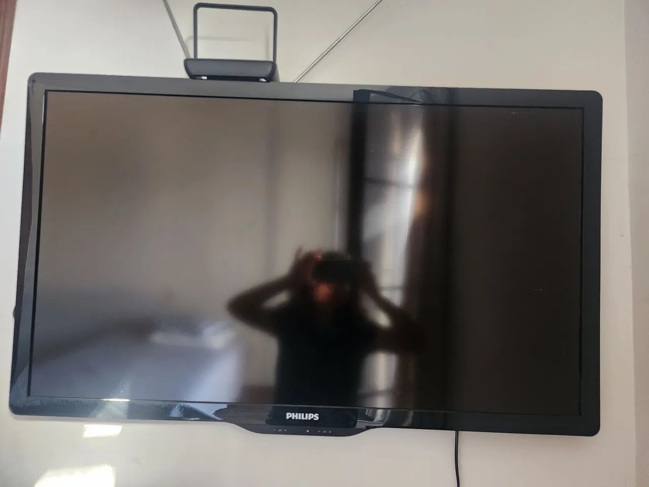 TV Philips LED 40" Full HD - Excelente Estado + Suporte de Parede - Foto 2