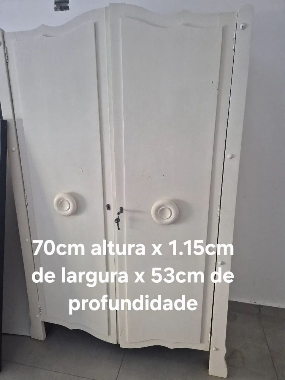 Guarda roupa de madeira imbuia