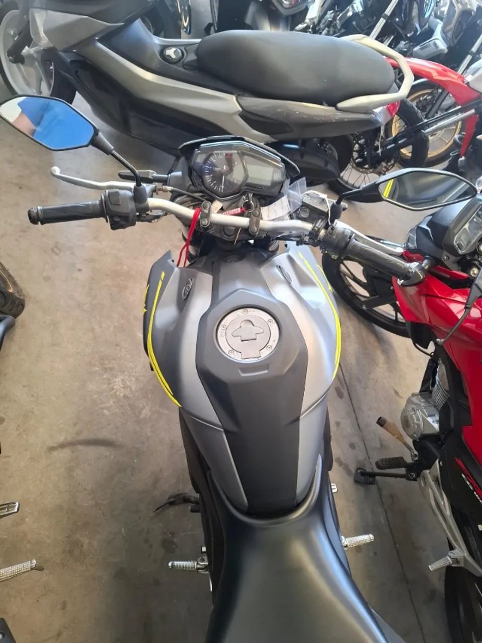 Yamaha MT03 2018 - Foto 4