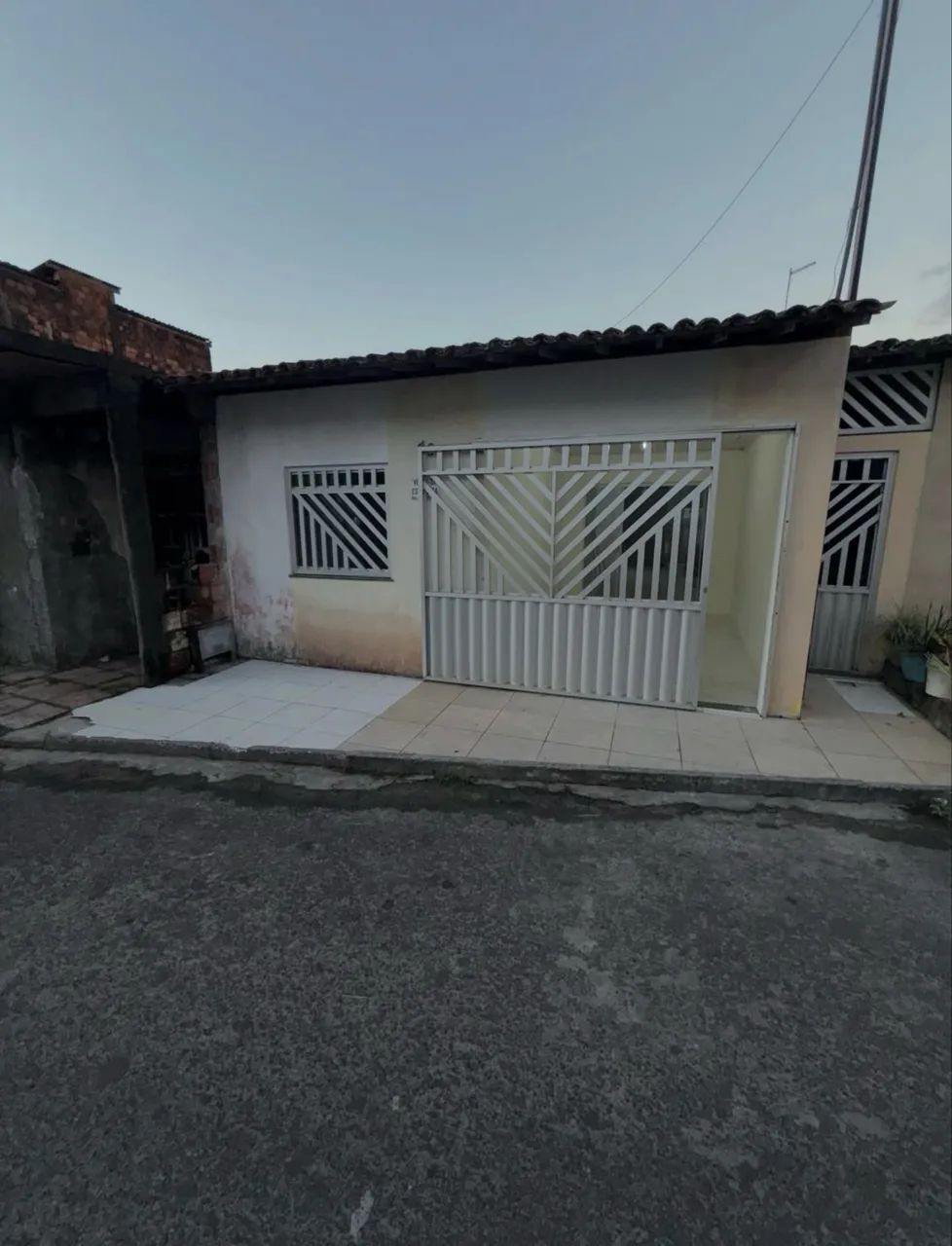 VENDE SE CASA NO BAIRRO DE FÁTIMA 