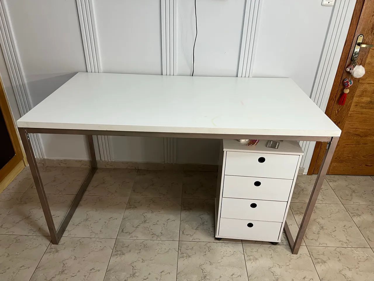 Mesa de MDF com metalon  - Foto 3