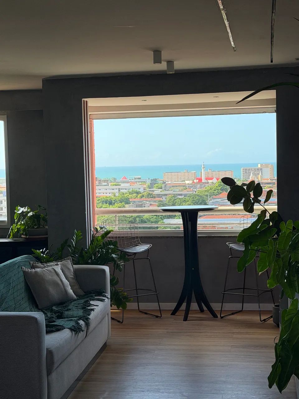 Aluga-se apartamento mobiliado 