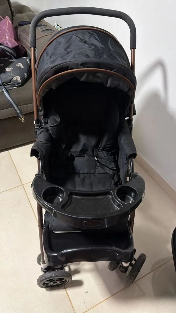Carrinho de bebê e bebê conforto  - Foto 3