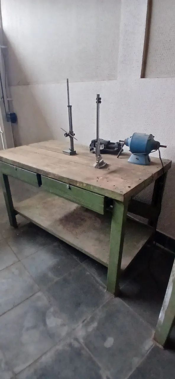 Bancada de ferramentaria 