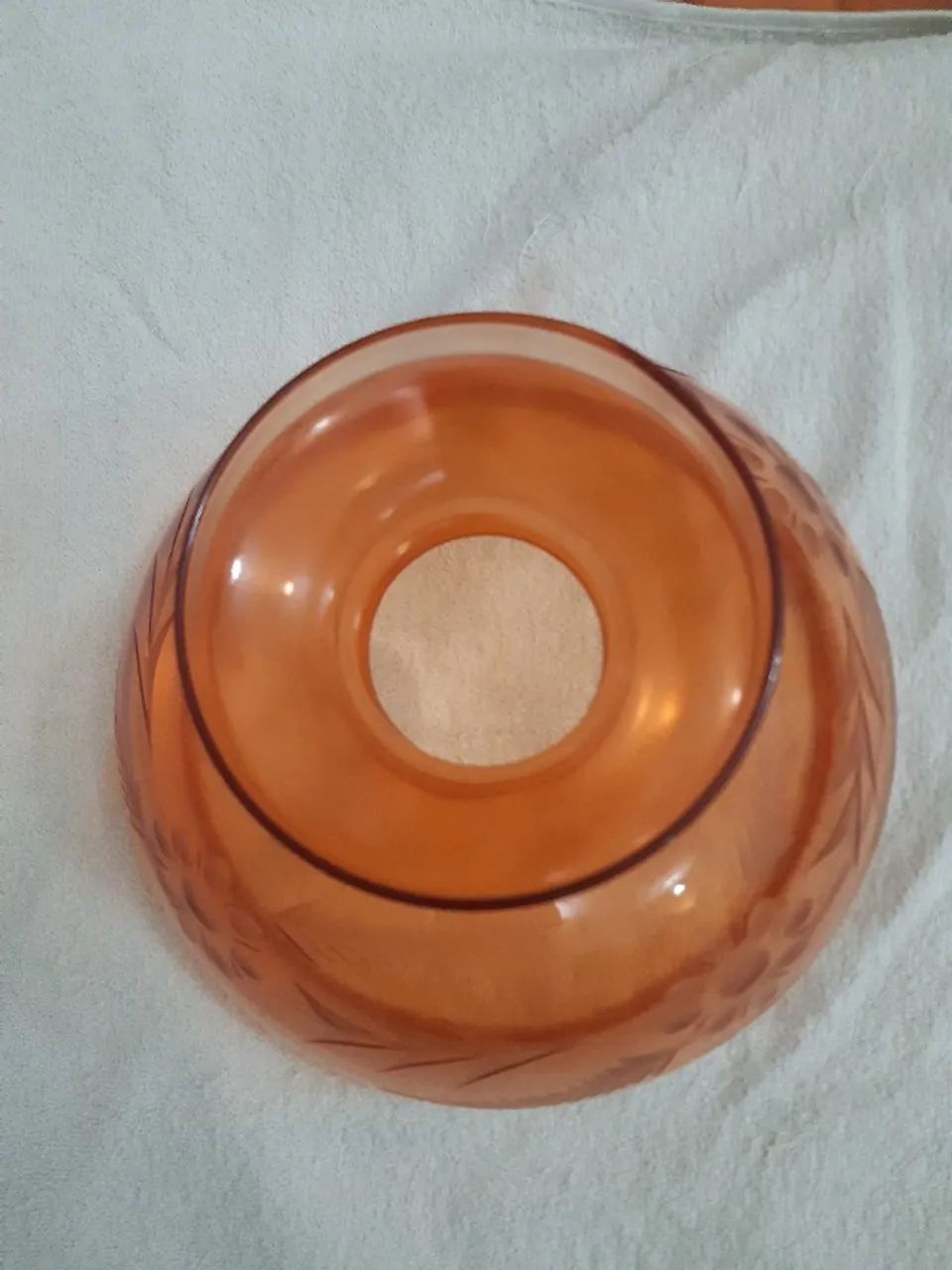 Cúpula de vidro vermelha lapidada - Foto 2