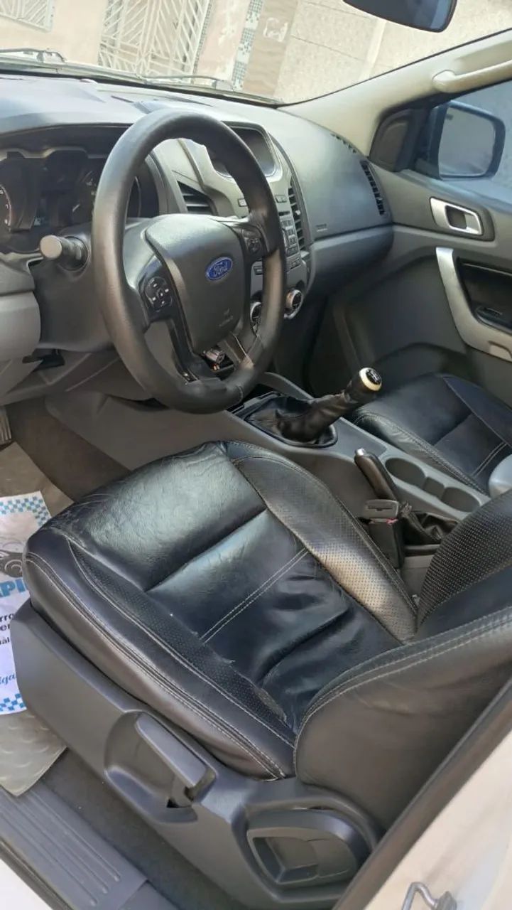 Ford Ranger XLT 2.5 16V 4X2 CD Flex 2014 - Foto 4