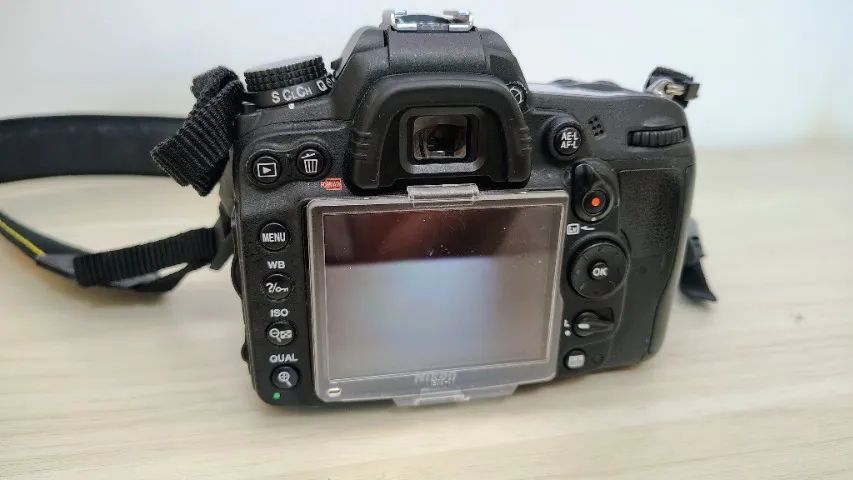 Câmera DSLR Nikon D7000  - Foto 2