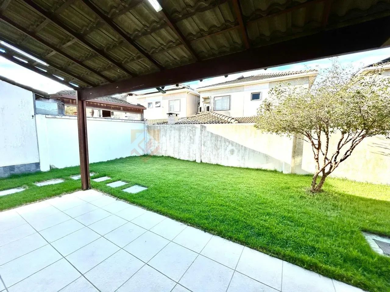 CH-Casa Duplex com 4 quartos em Colina de Laranjeiras. - Foto 3