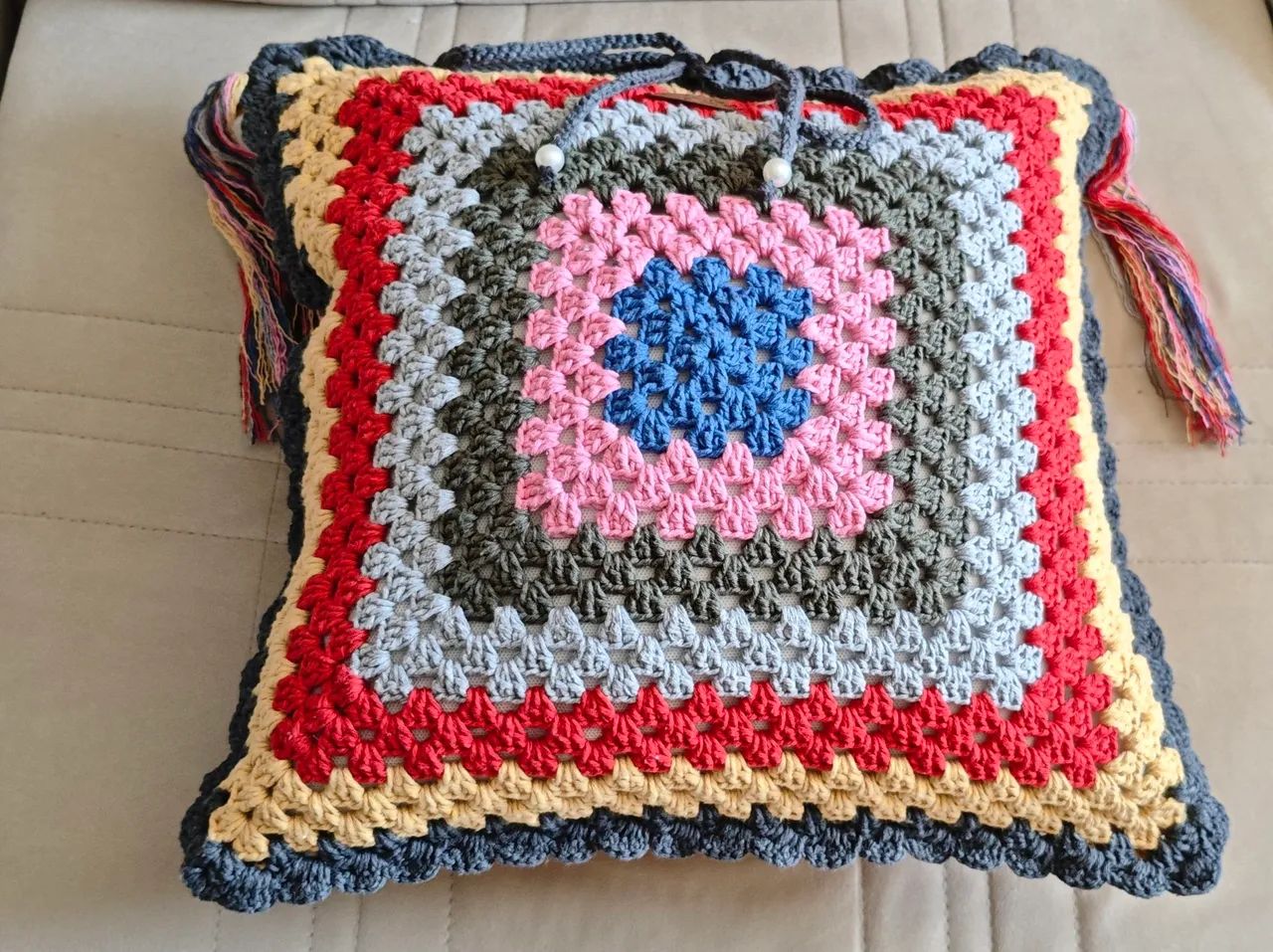 Capa de almofada de crochê. - Foto 2