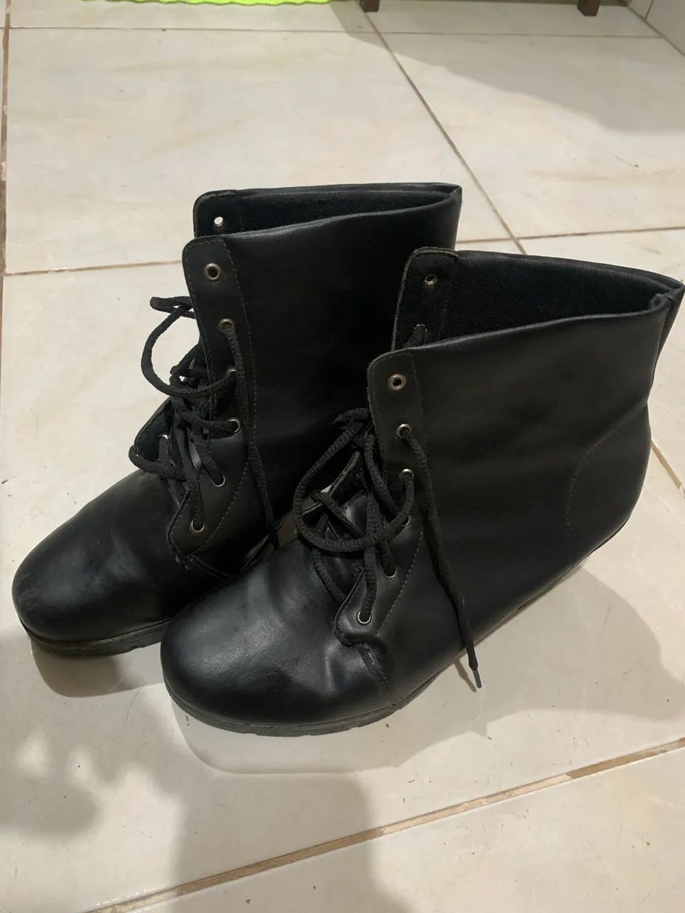 Bota cano curto tamanho 39 - Foto 2