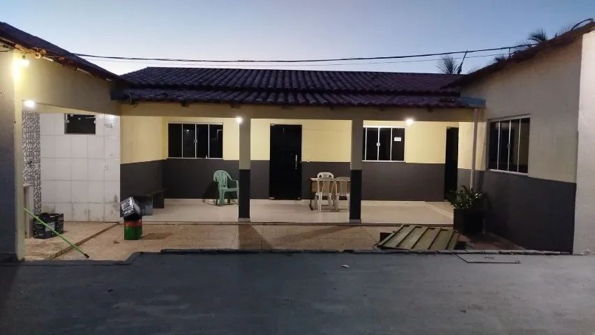 CASA COMERCIAL - ESTACIONAMENTO 