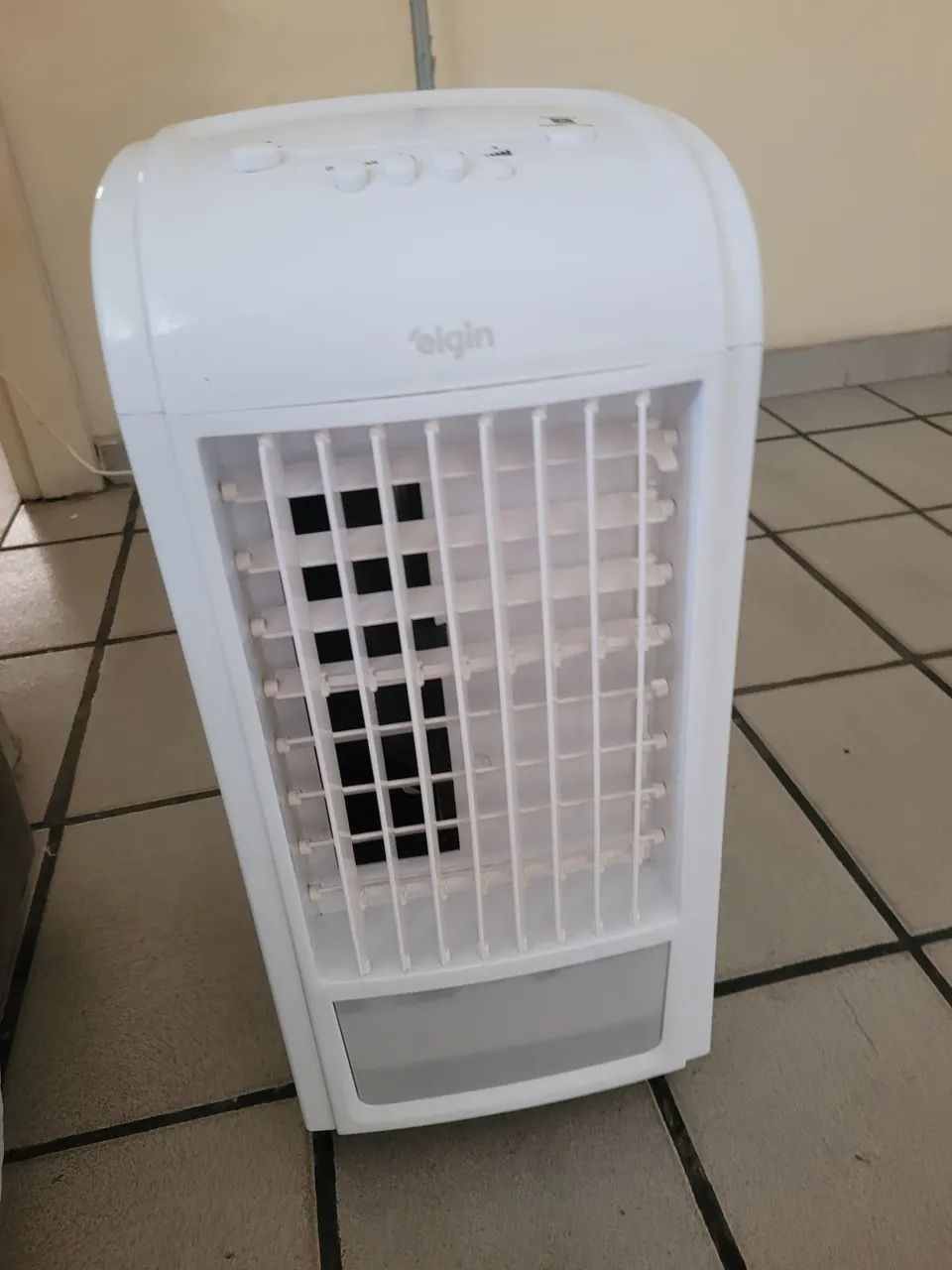 Ventilador e cli.atizador
