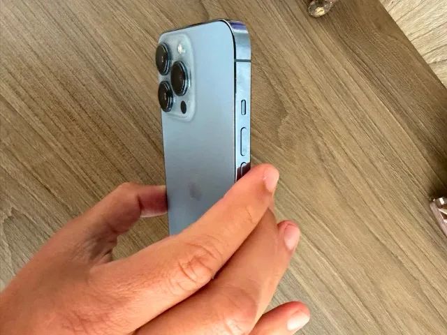 iPhone 13 Pro Azul 128GB - R$ 2.100 - Foto 3