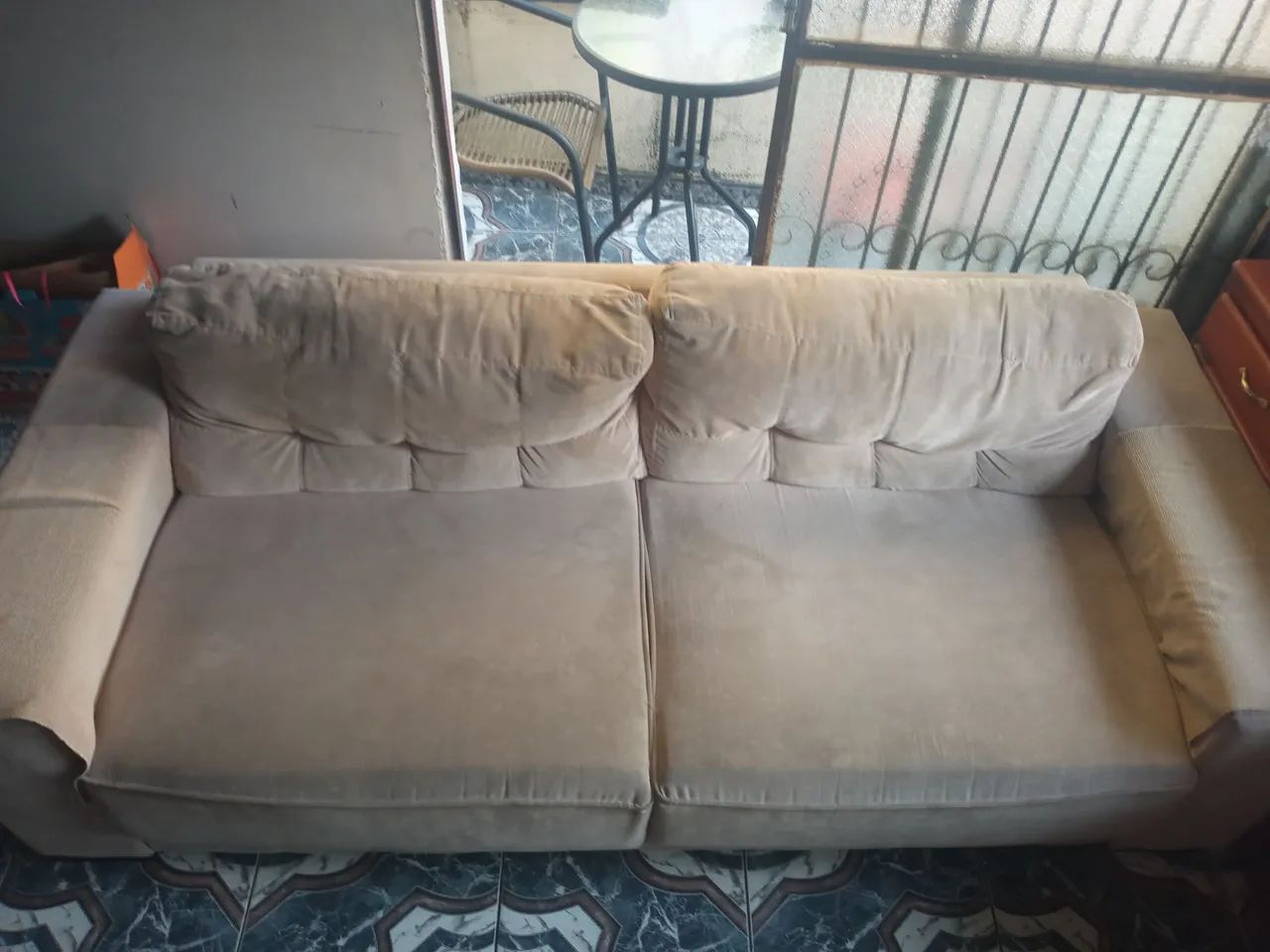 SOFA BEGE DOIS LUGARES  - Foto 2