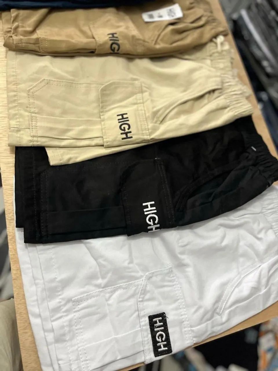Short Cargo 