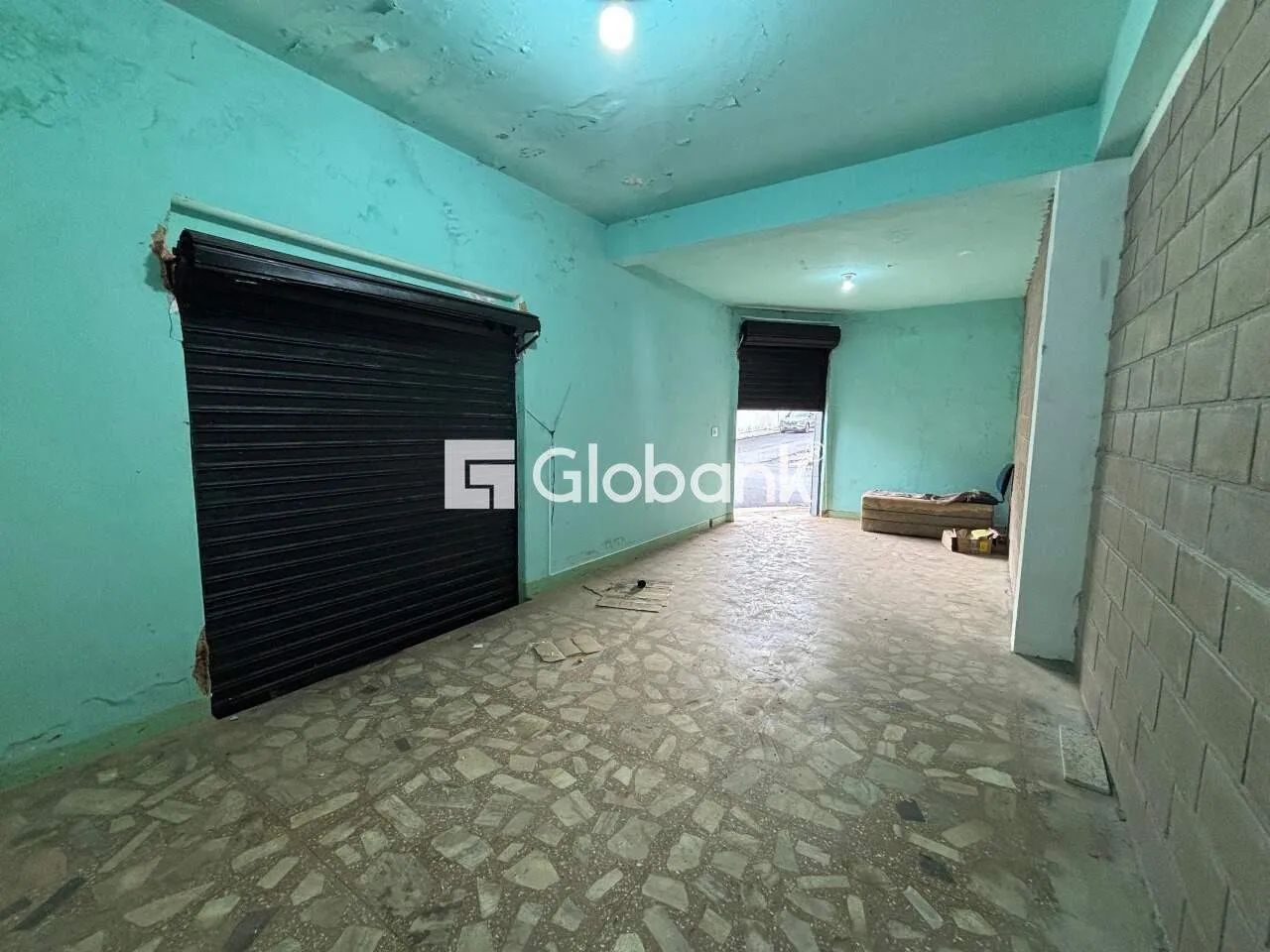 Ponto comercial com 1 banheiro e 80m², no bairro Centro. - Foto 2