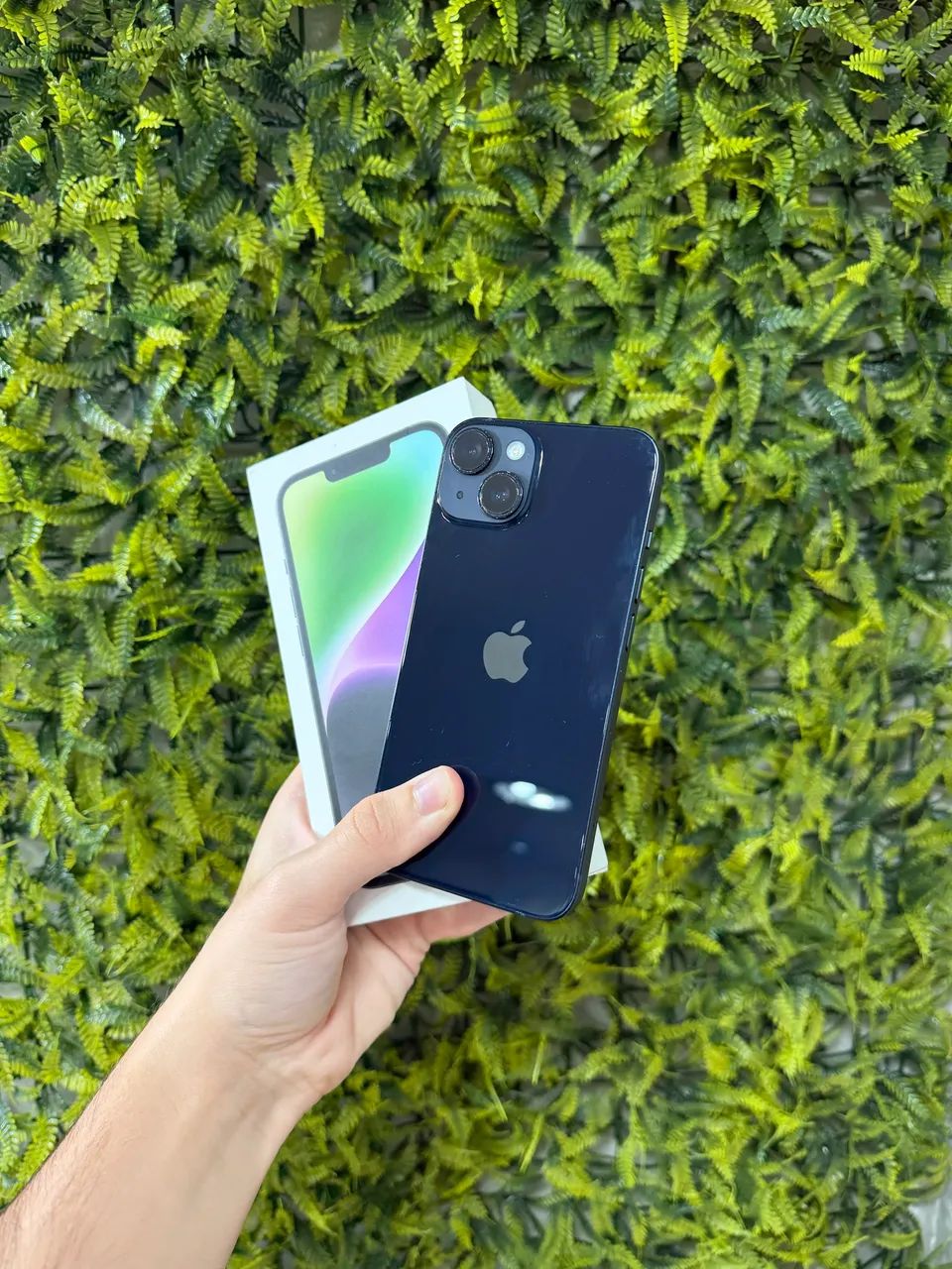 iPhone 14 256GB na caixa
