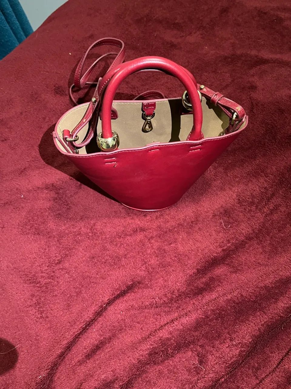 Bolsa Mango vermelha nunca usada - Foto 5