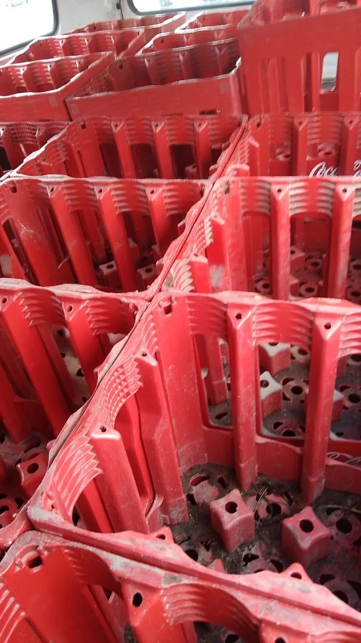 Cascos COÇA COLA RETORNÁVEL 2 litros - Foto 2