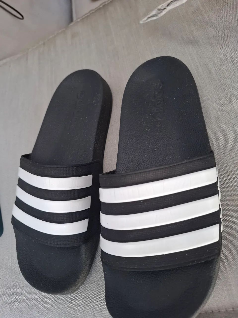 Chinelo adidas infantil 34-35