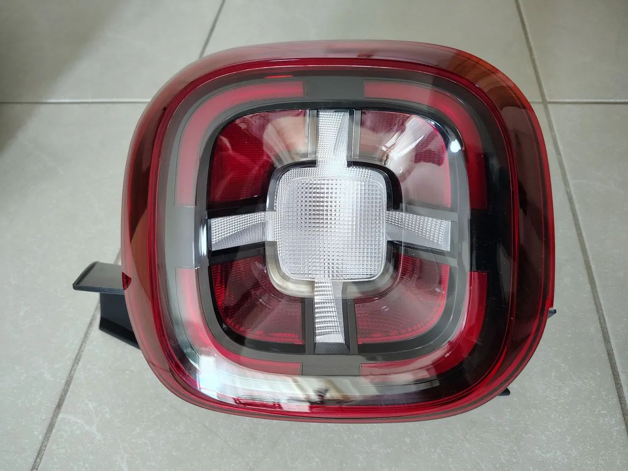 Lanterna Traseira DUSTER 23/24 - Foto 3