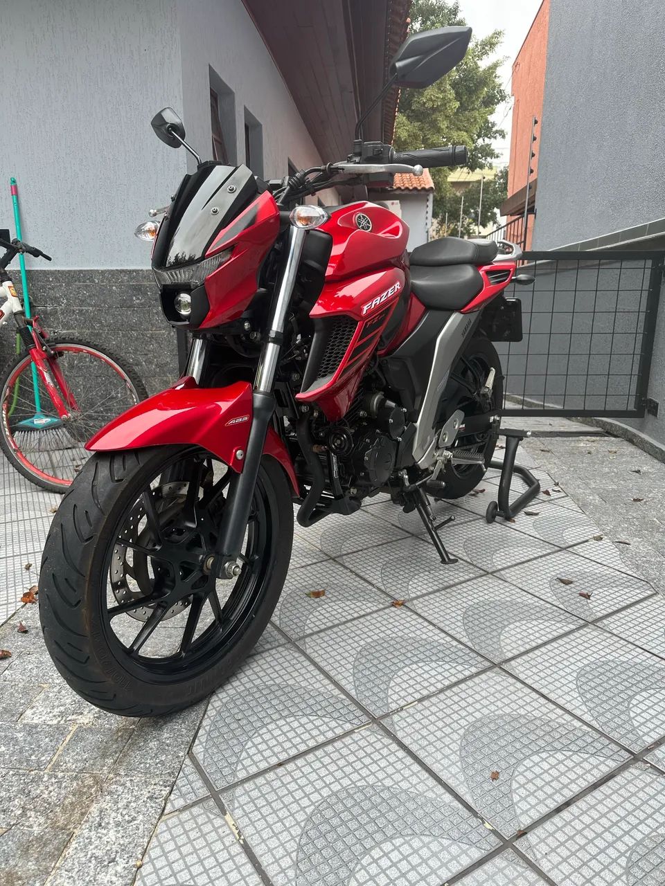 FZ 25 2022