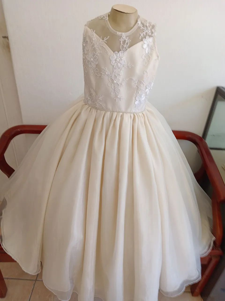Vestido  para formatura  cor beje - Foto 2