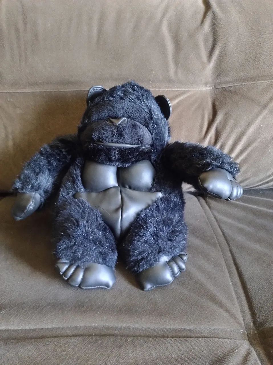 Gorila de pelúcia 