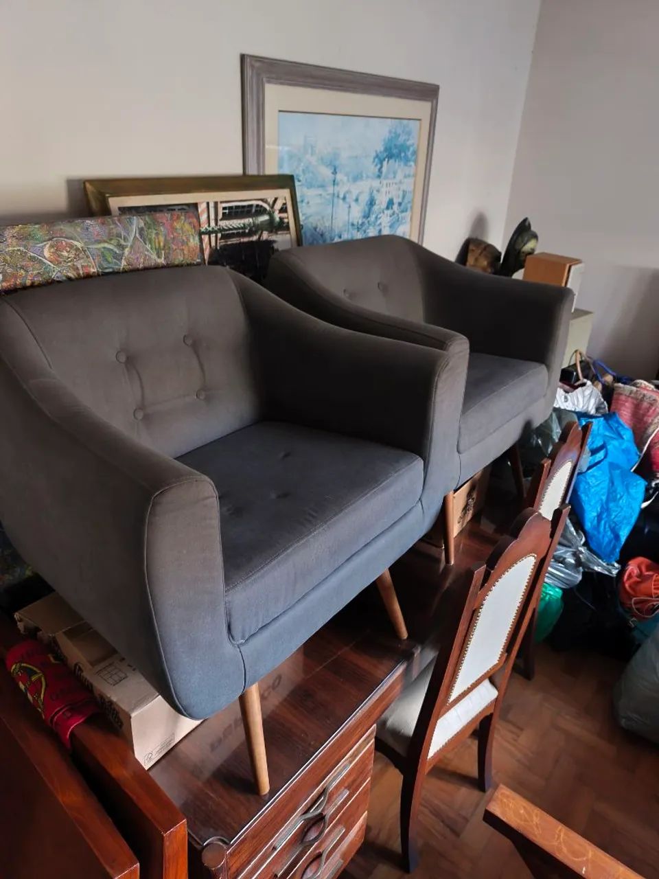 Poltronas Pés palito. Valor do Par.