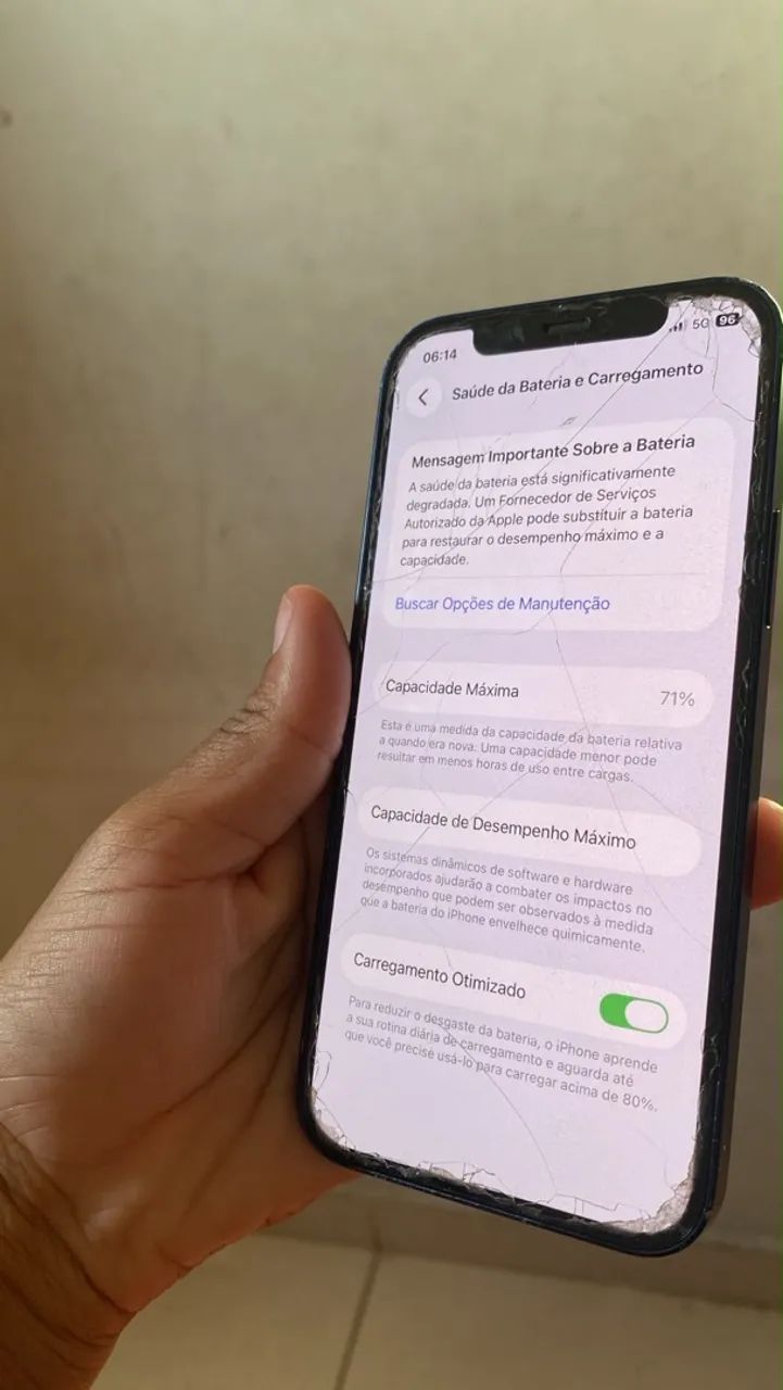 iPhone 12 128GB sem trincado  isso é película  - Foto 2