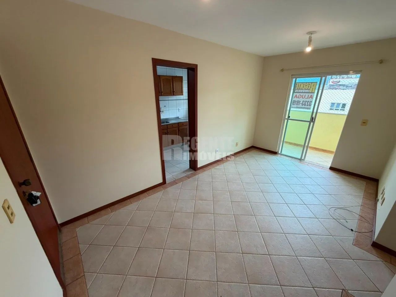 Excelente apartamento com 02 dormitórios no bairro Córrego Grande próximo UFSC! - Foto 2