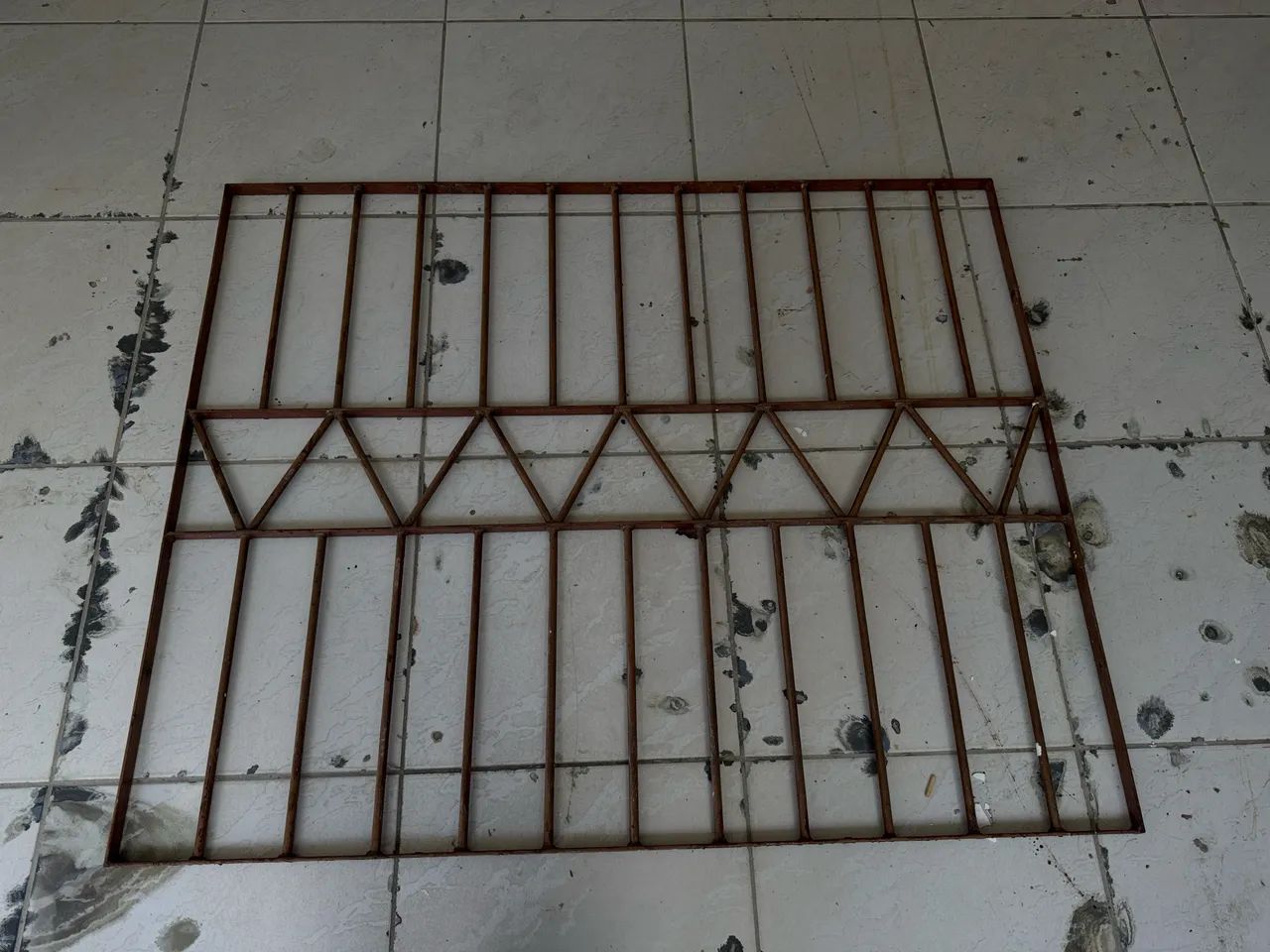 Grades de ferro para janelas e portas - Foto 5