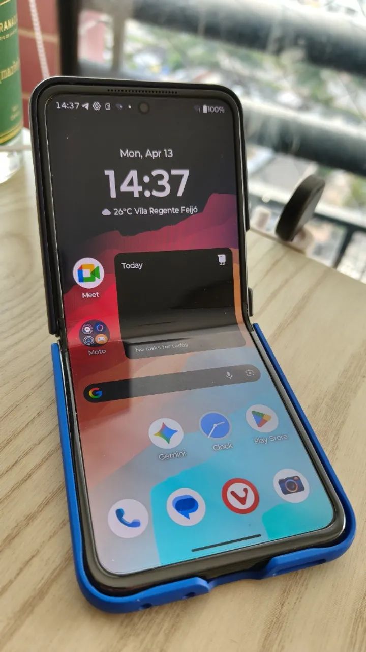 Motorola Razr 50 Ultra - Foto 2