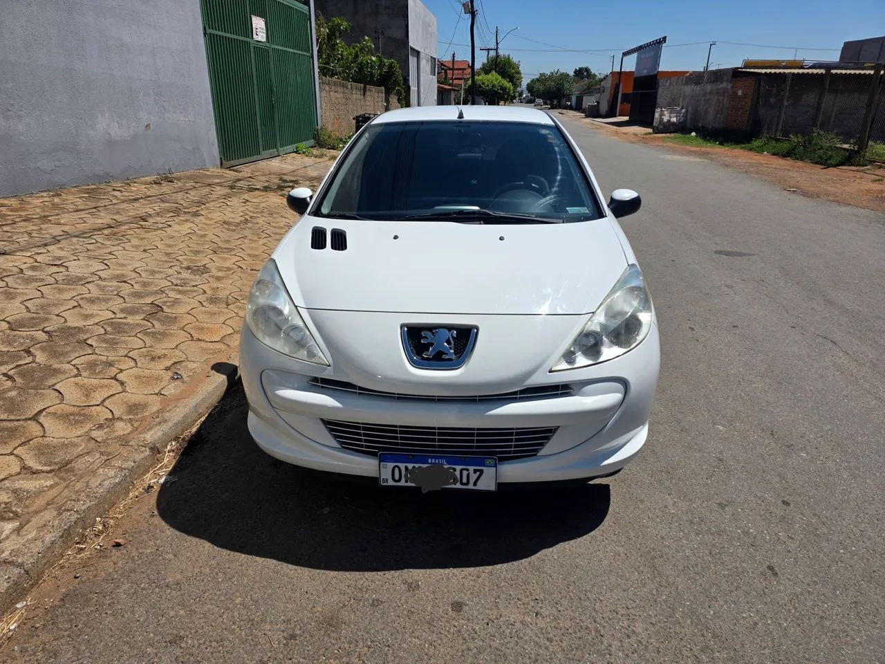 Peugeot 207 207 XR 1.4 FLEX 8V 5P 2013