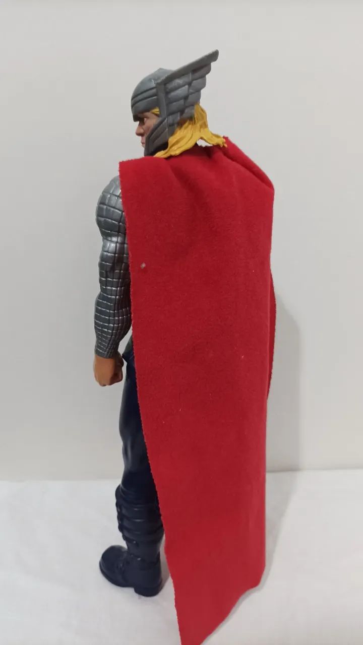 Boneco Thor Marvel Vingadores Articulado Com Capa Hasbro - Foto 4