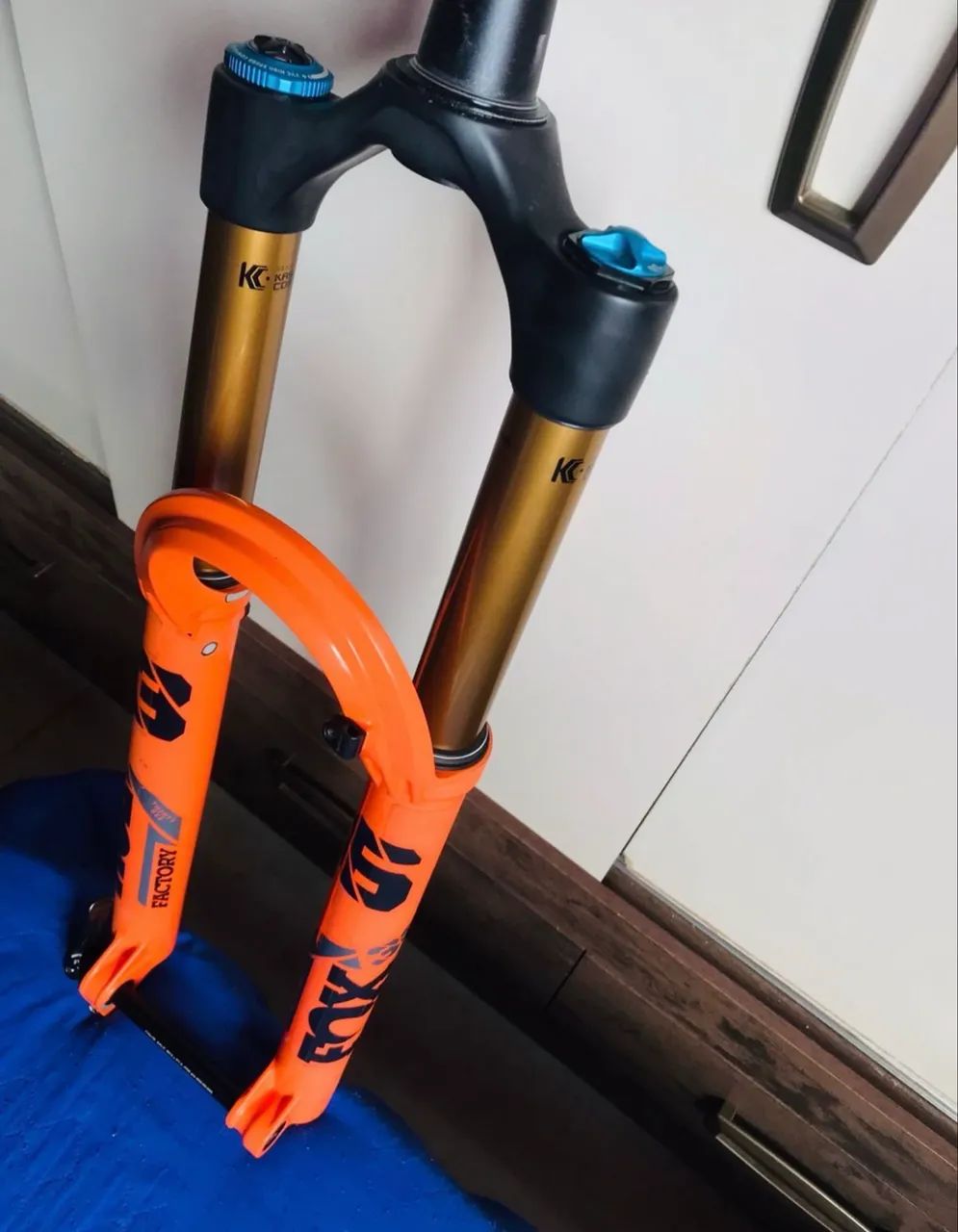 Fox 36 Grip2 2022 - Foto 3