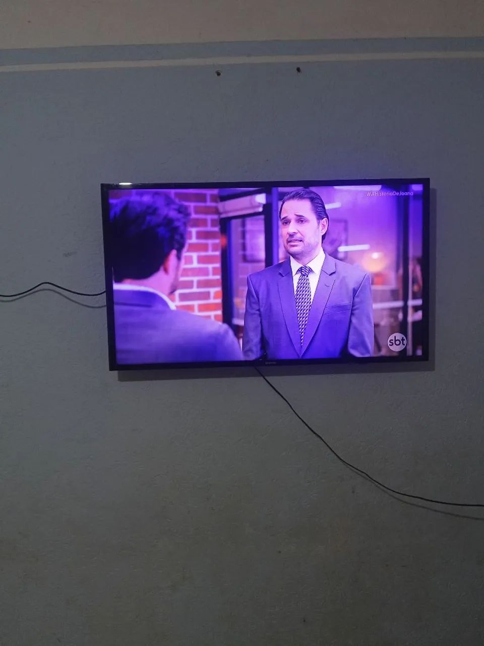 Vendo uma tv 43 polegadas smart 