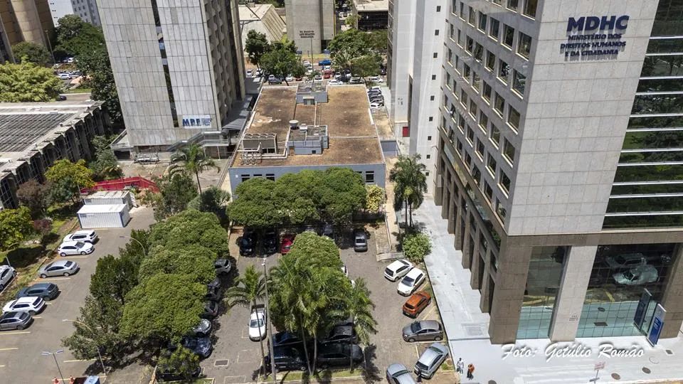Prédio, Av SAUS Quadra 5, Asa Sul - Foto 2