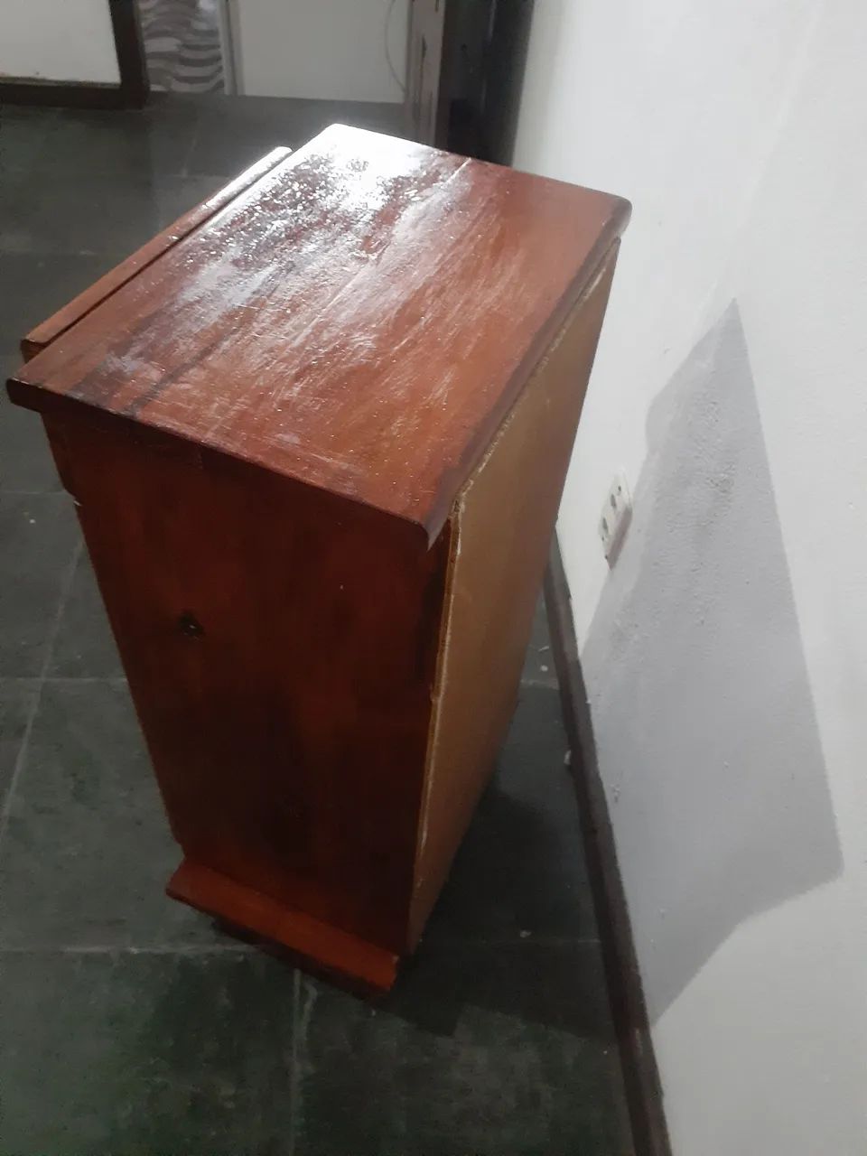 Vendo  .  Armário  de  madeira   . - Foto 3