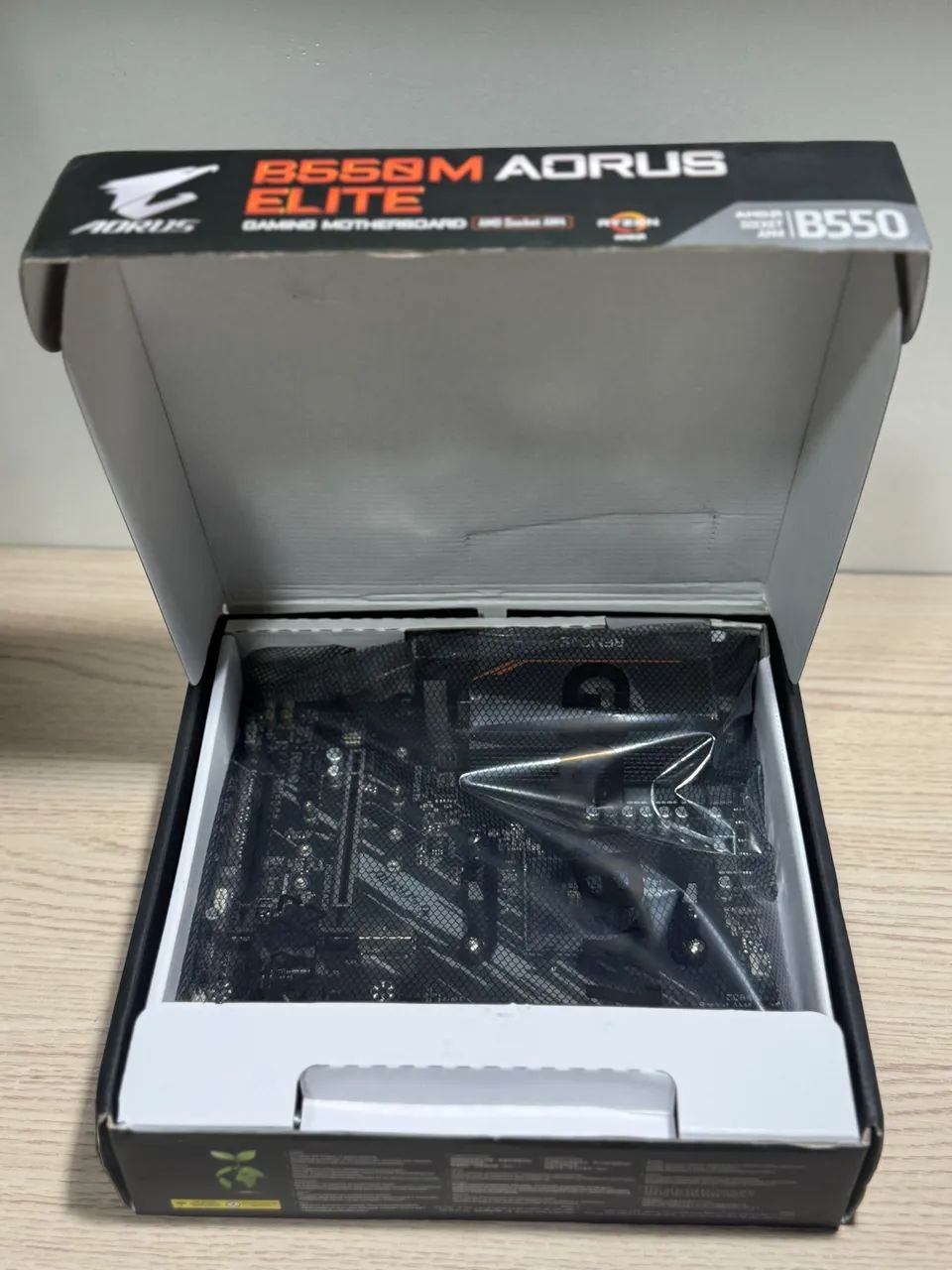 Placa mãe Gamer - B550 AORUS ELITE NOVA! - Foto 2