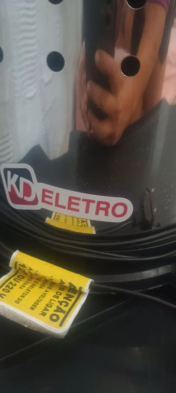Espremedor industrial  bivolt semi novo  - Foto 3