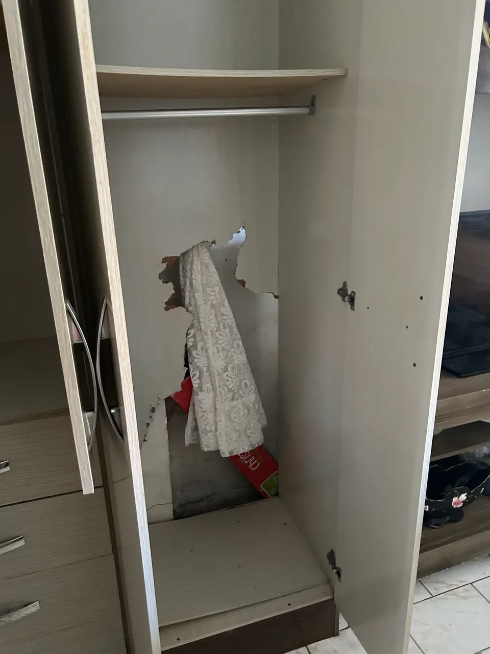 Vendo guarda-roupa roupa  - Foto 3