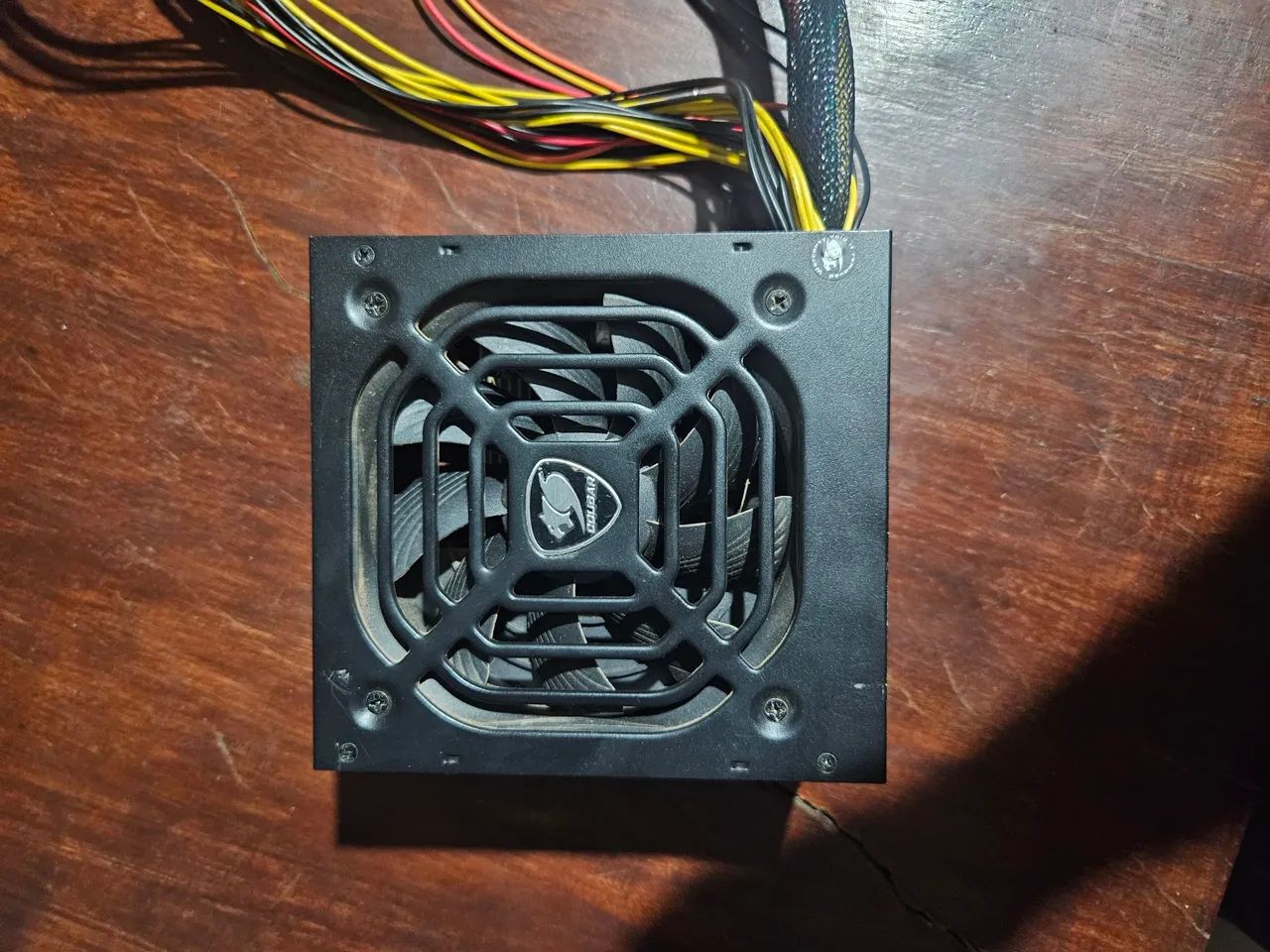 Excelente fonte 500w Cougar !