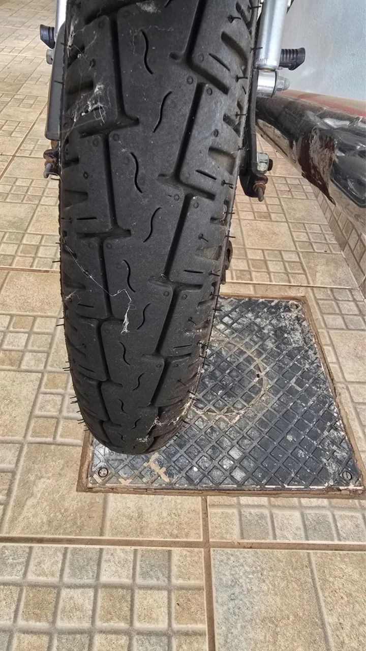 CG Titan KS 2003 - Foto 5