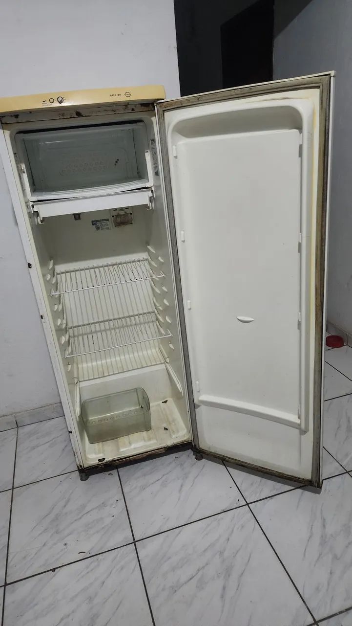 Geladeira usada pra vende - Foto 2