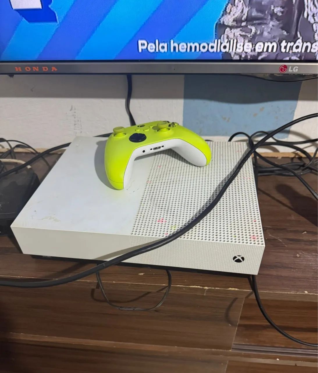 Xbox One S
